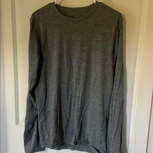 Gray Long Sleeve Tee with Soft Knit Fabric and Crew Neck: merino wool.